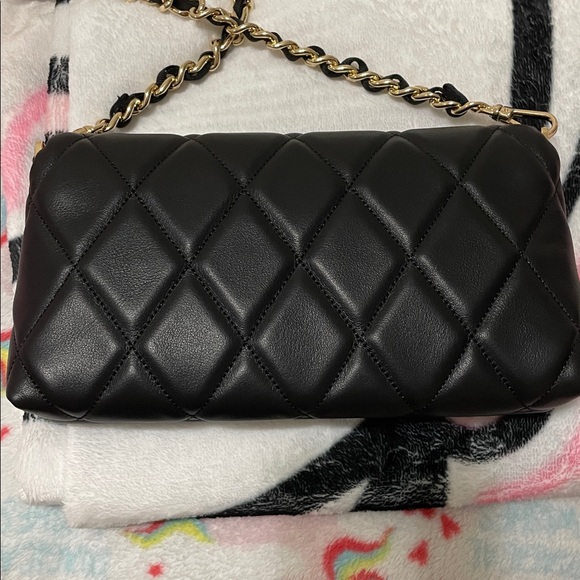 Kate Spade Mini Carey Black Quilted crossbody - Picture 2 of 7